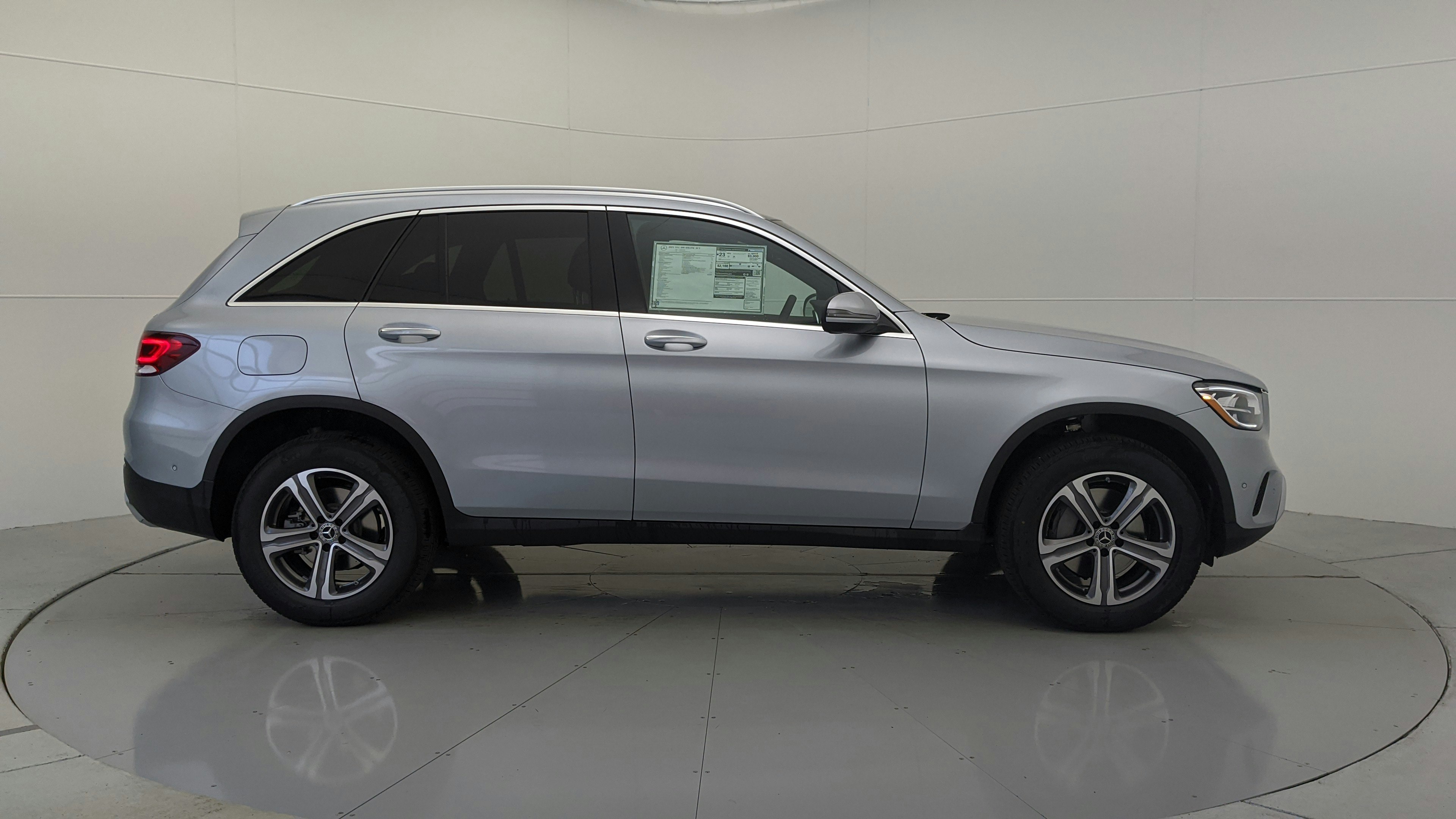 How To Turn On Ambient Lighting Mercedes Glc / 2020 Mercedes Benz Glc